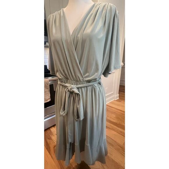 RED STAR NWT SAGE GREEN RUFFLED HEM WRAP TOP DRESS WAIST TIE WOMENS 1X - Picture 3 of 10
